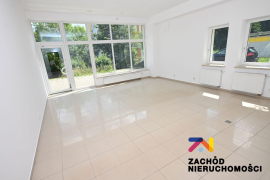 Lokal o pow.74,40 m.kw. na Os. SŁonecznym